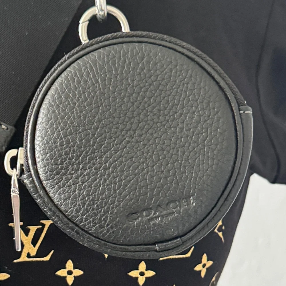 Coach Black Belt Bag with Coin Pouch Like Brand New - Picture 4 of 10